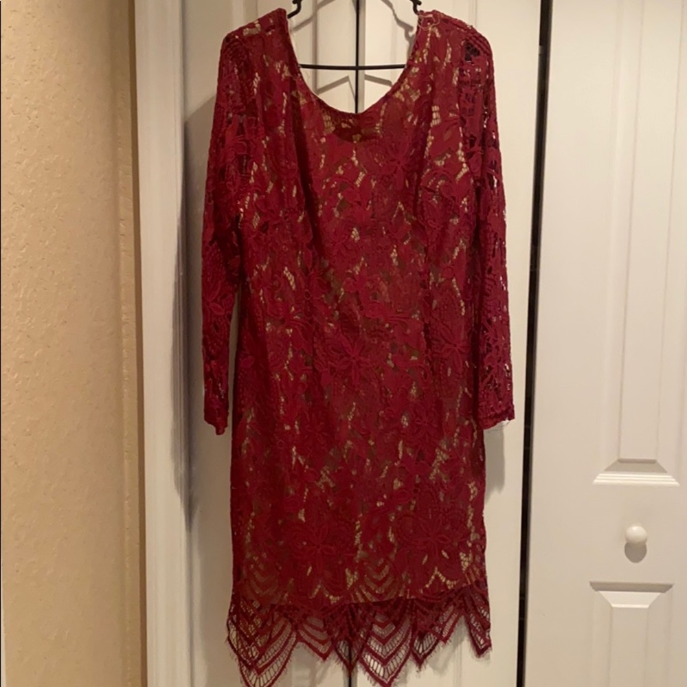 Vintage feel lace dress